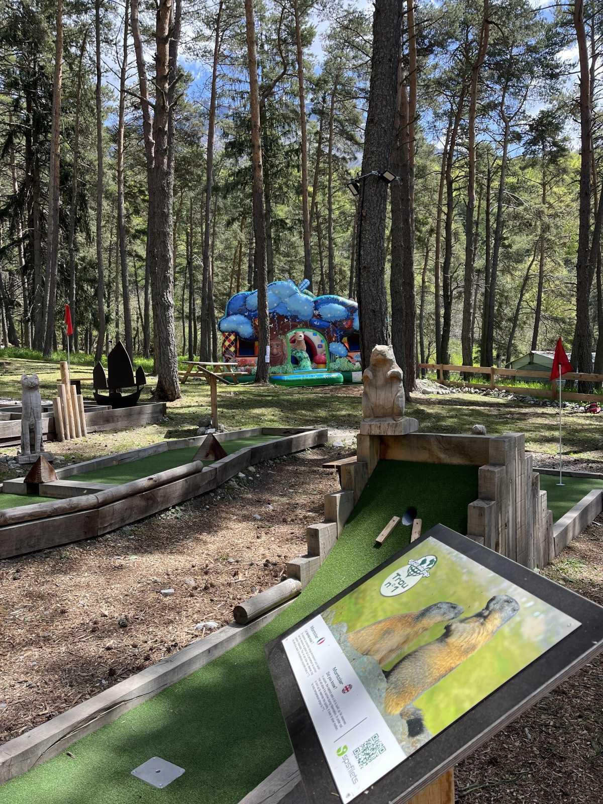 World Mini Golf