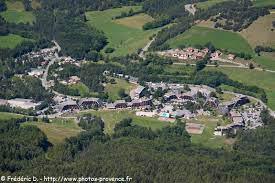 POIDS ECONOMIQUE ET TOURISTIQUE Commune de Montclar