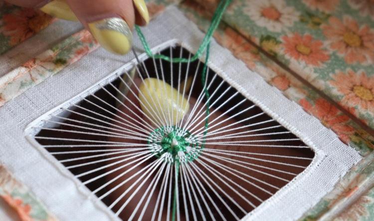 La broderie de Cilaos, un savoir-faire unique