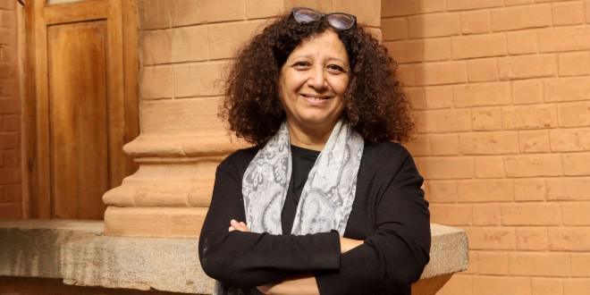 "Portal #1": L'oeuvre de Amina Agueznay qui charme CNN et remporte 35 000 $ "Portal #1": L'oeuvre de Amina Agueznay qui charme CNN et remporte 35 000 $