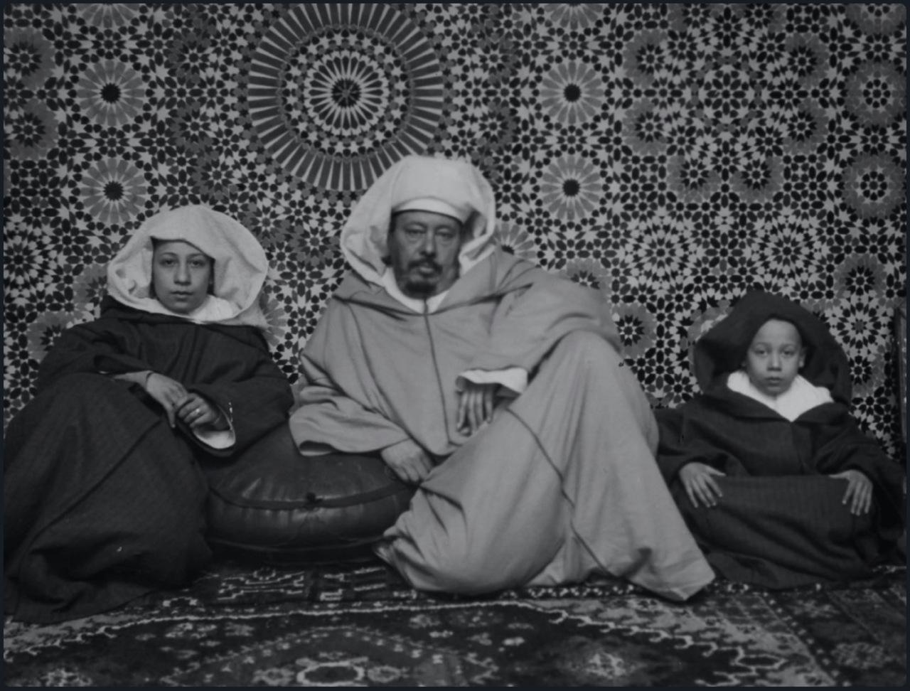 أب وأبناؤه 1934