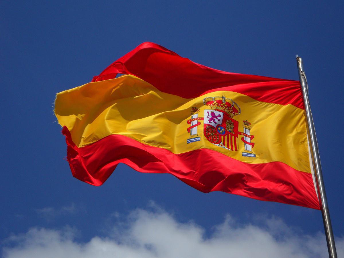 Elections en Espagne: les socialistes résistent à la droite