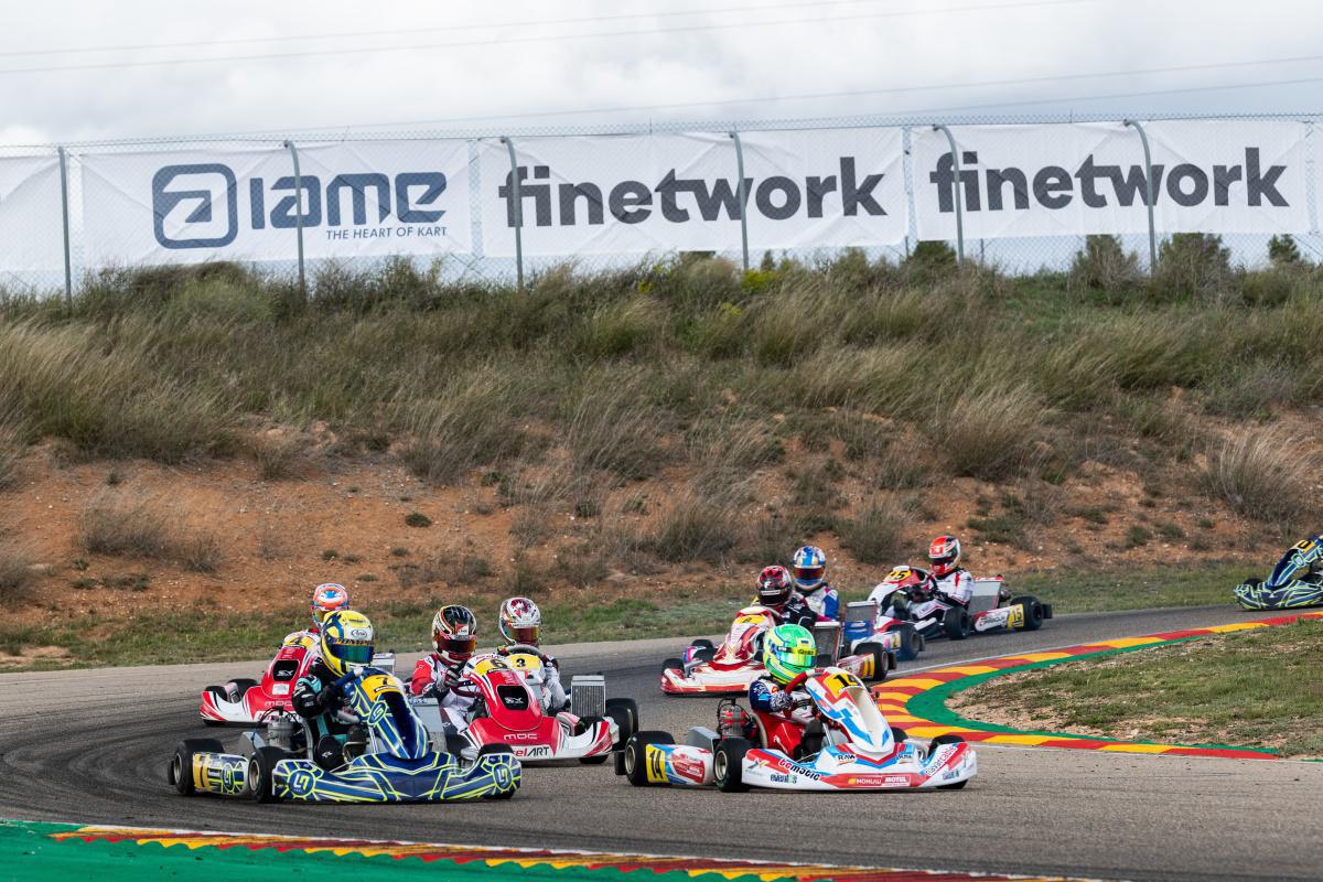 El viento complica las mangas clasificatorias de sábado en Motorland Aragón El viento complica las mangas clasificatorias de sábado en Motorland Aragón