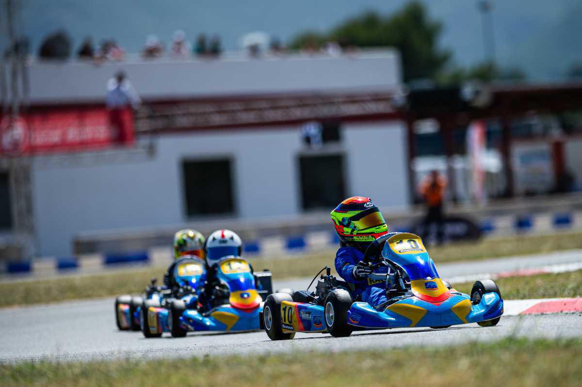 Sábado de calor (y Poles) en Chiva Sábado de calor (y Poles) en Chiva