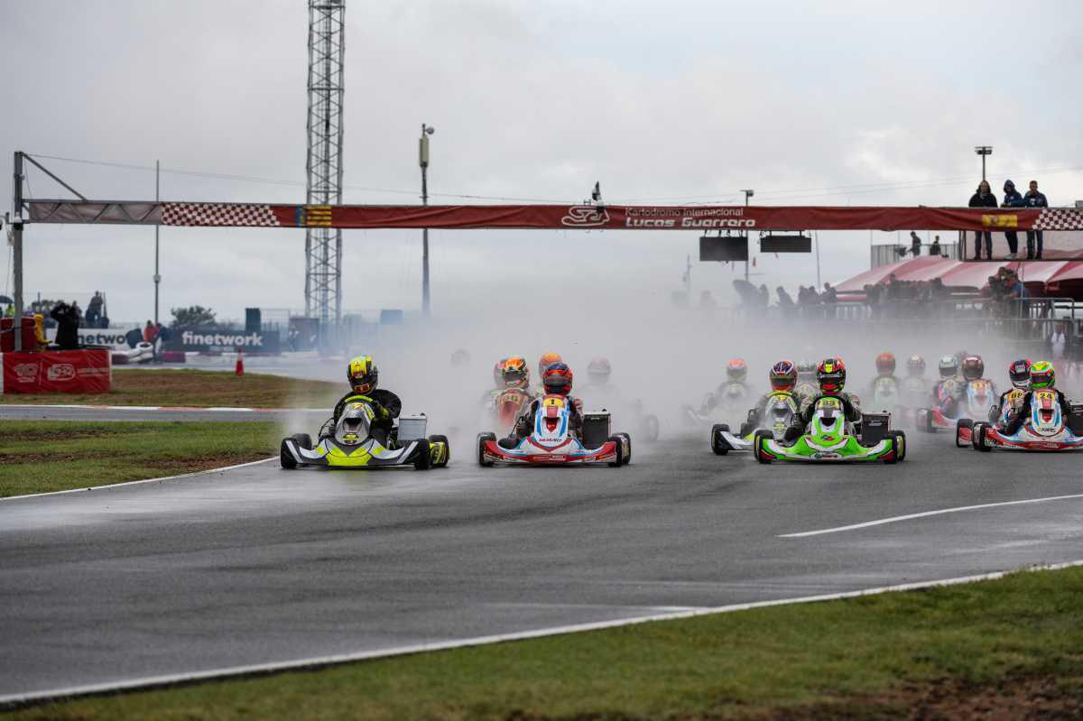 La lluvia anima la última jornada clasificatoria de 2024 en Chiva La lluvia anima la última jornada clasificatoria de 2024 en Chiva