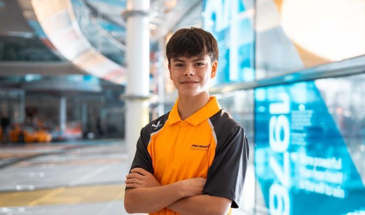 Christian Costoya se une al Programa de Desarrollo de Pilotos de McLaren