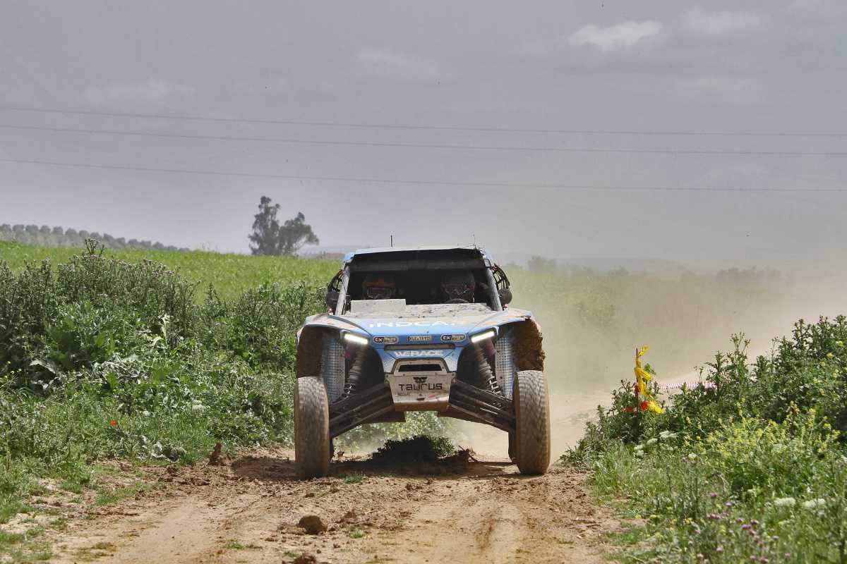 Carnicer-Peinado lideran la primera etapa del Rally TT Jaén Mar de Olivos Carnicer-Peinado lideran la primera etapa del Rally TT Jaén Mar de Olivos
