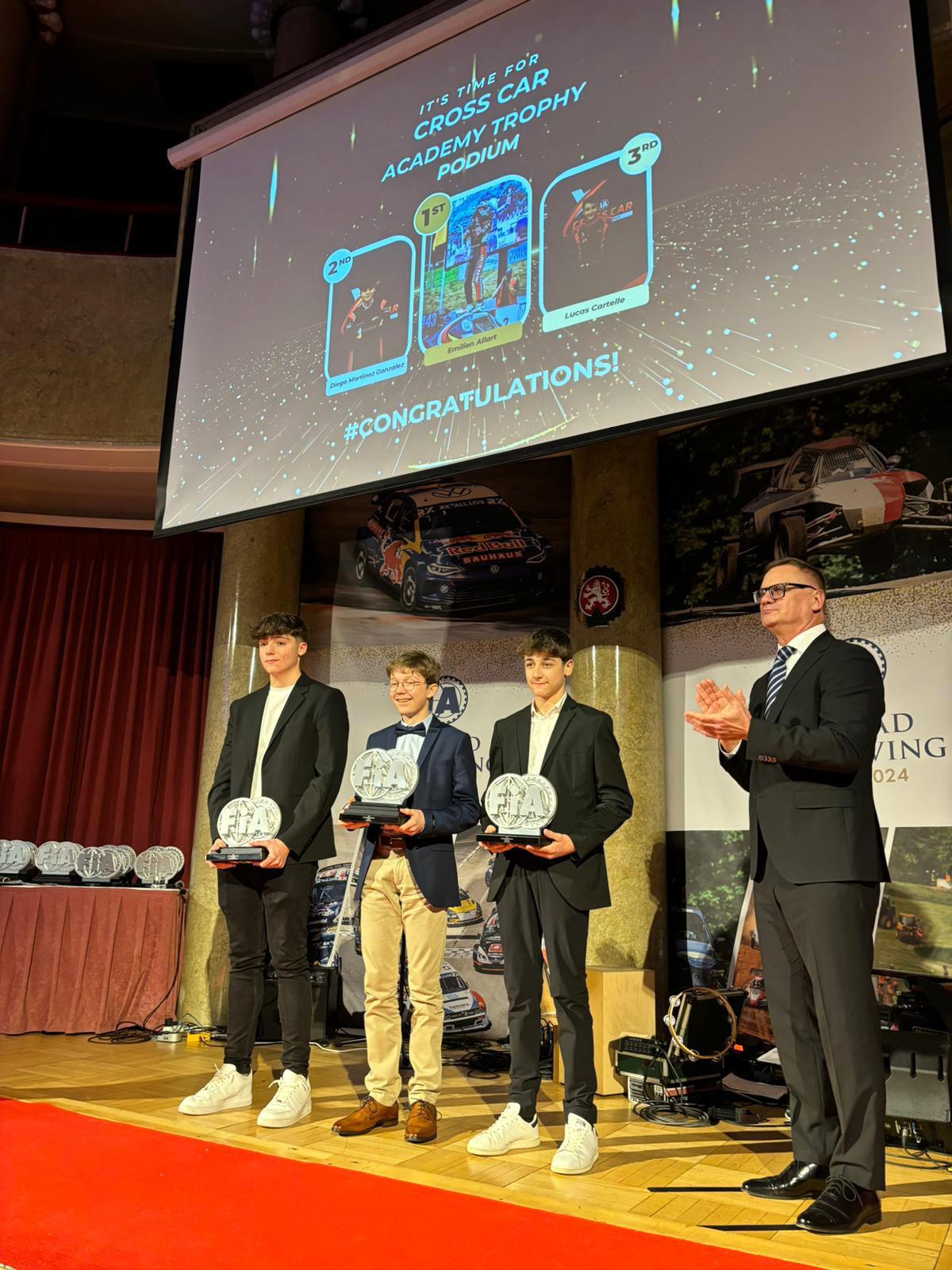 Iván Piña y Diego Martínez recogieron sus galardones en la Gala Off Road de la FIA