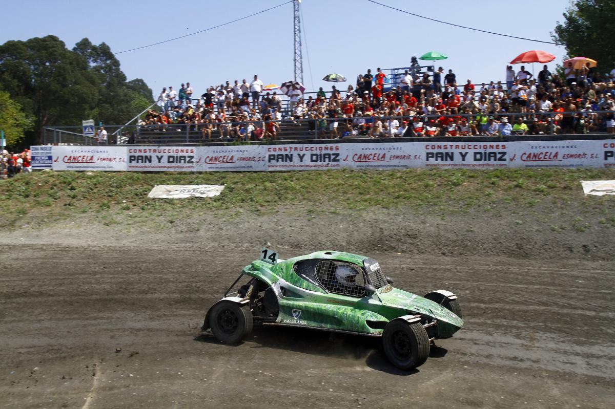 Espectáculo de primera en "La Catedral" Espectáculo de primera en "La Catedral"