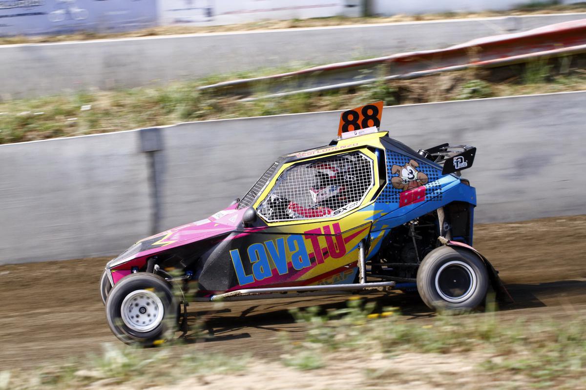 Espectáculo de primera en "La Catedral" Espectáculo de primera en "La Catedral"