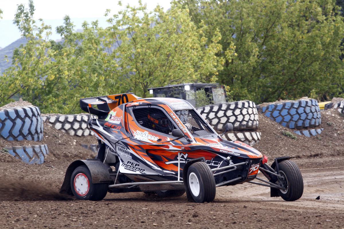 Roberto Martínez y Carlos Hernando sentencian en División 1 y Buggy respectivamente Roberto Martínez y Carlos Hernando sentencian en División 1 y Buggy respectivamente