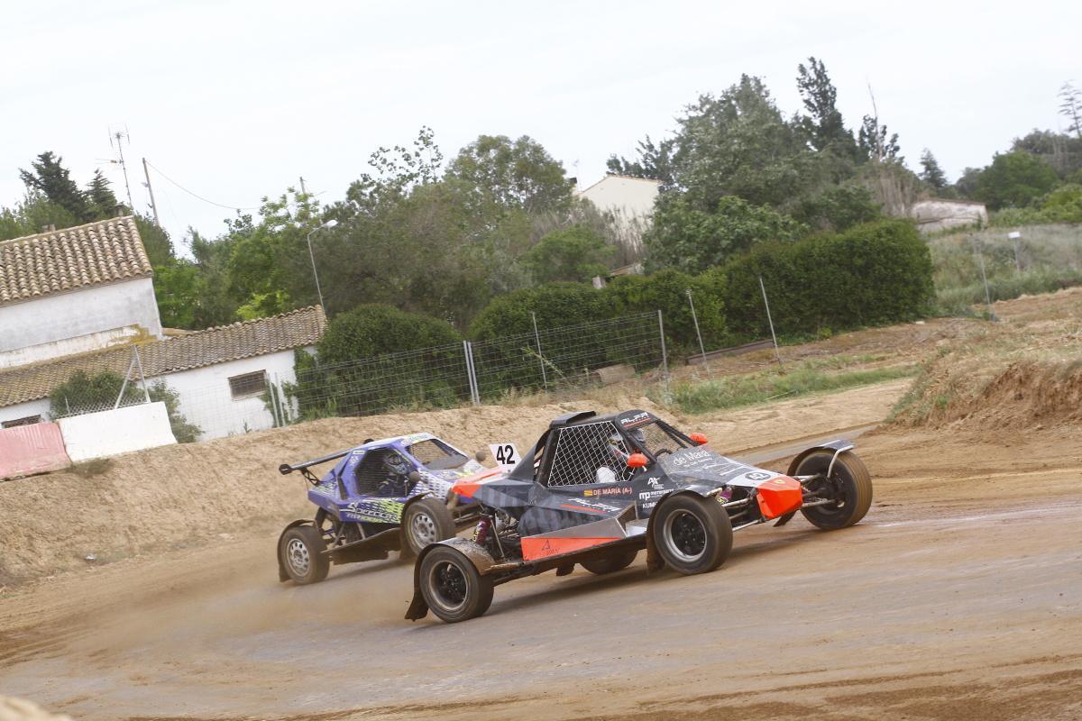 Inicio de la temporada en el circuito Eduardo Lalana de Esplús con emocionantes carreras a lo largo del fin de semana
