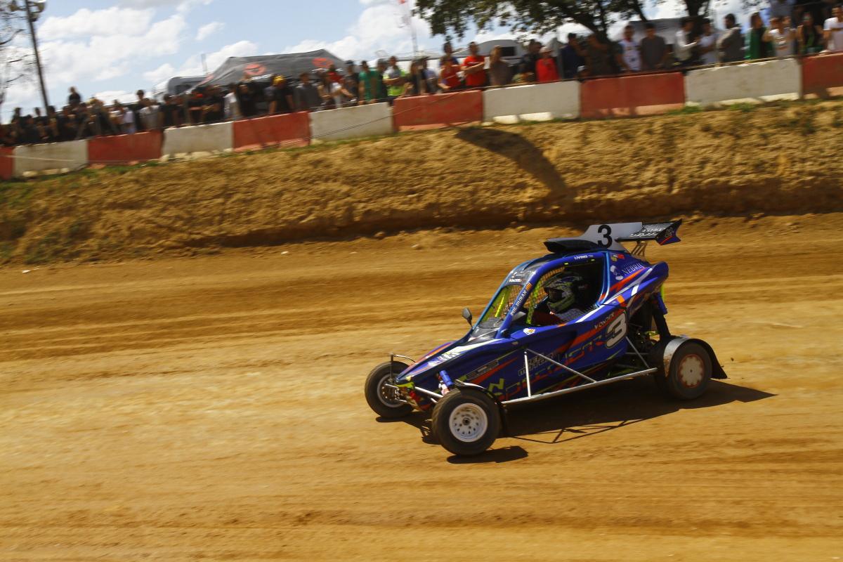 Inicio de la temporada en el circuito Eduardo Lalana de Esplús con emocionantes carreras a lo largo del fin de semana