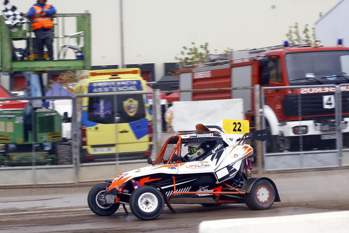 Combinación de juventud y veteranía en Miranda de Ebro en el CEAX Loterías
