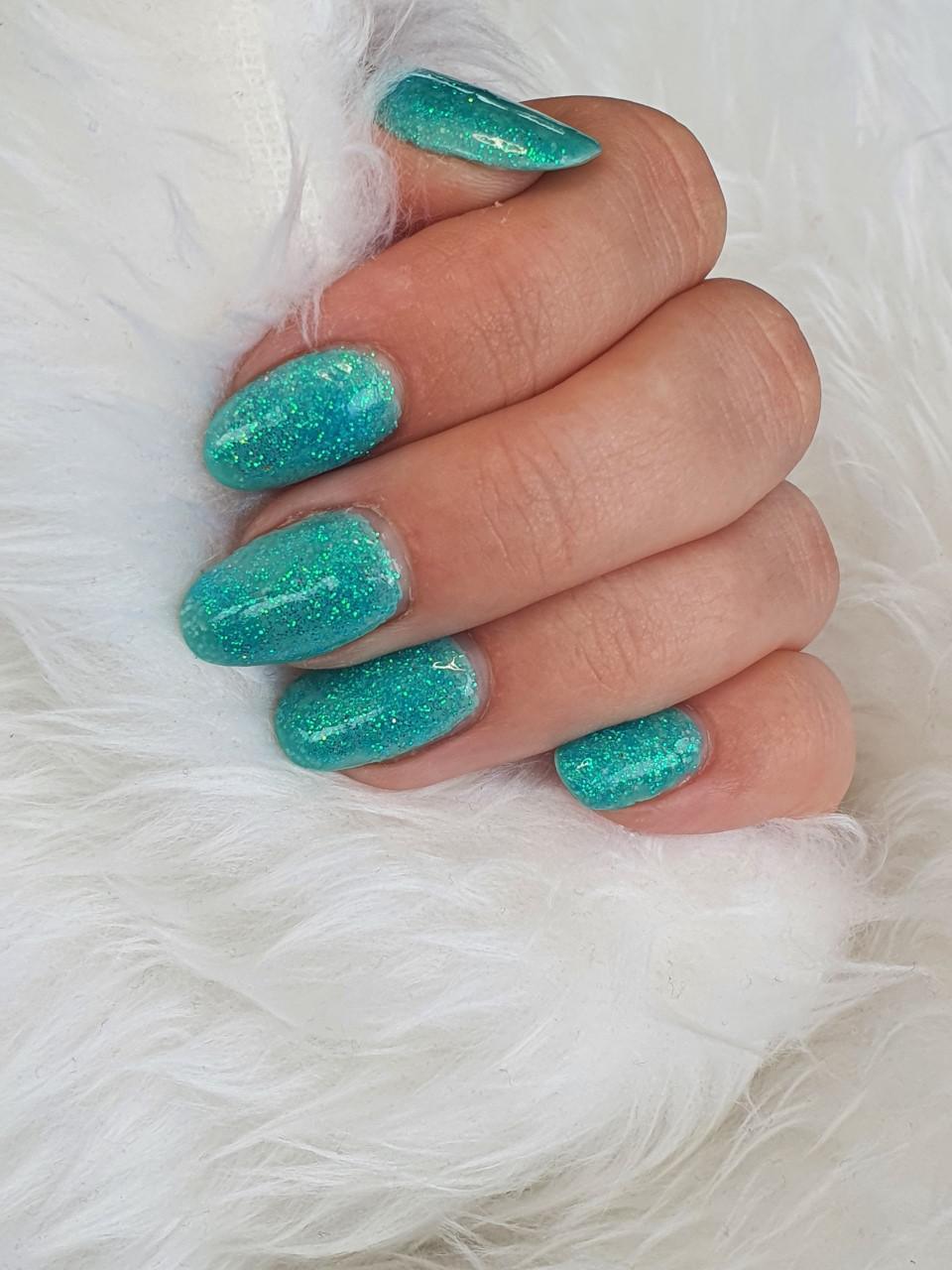Eskimo Nails
