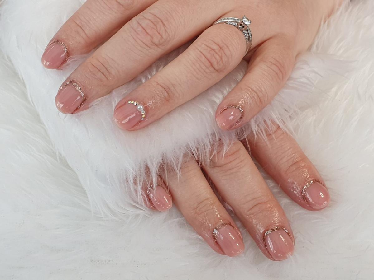 Eskimo Nails