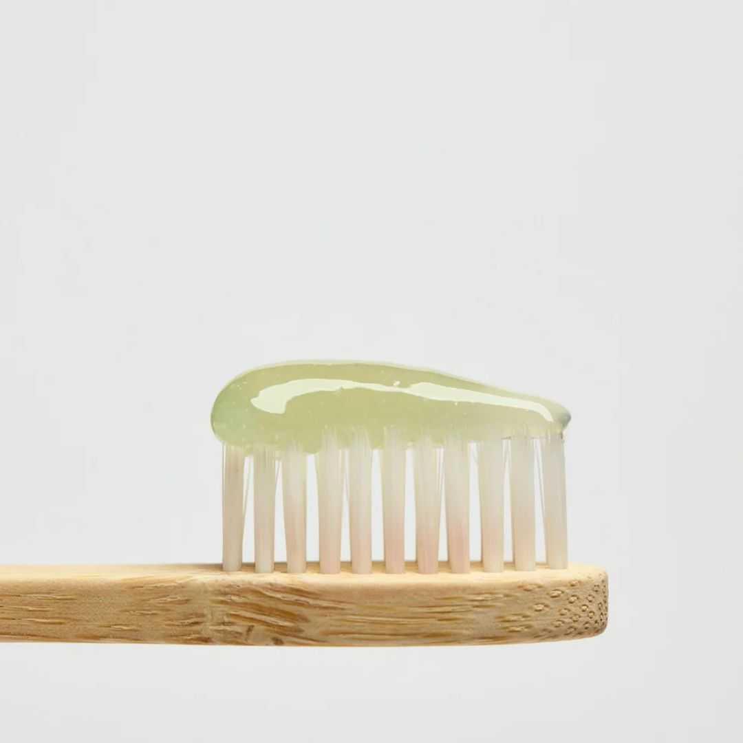 Protezione e freschezza quotidiana con Esi Aloe Fresh Menta Crystal 🍃