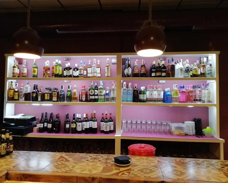 LA MILONGA CAFE & COPAS 