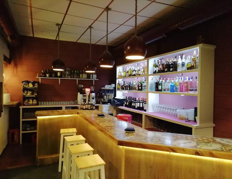 LA MILONGA CAFE & COPAS 