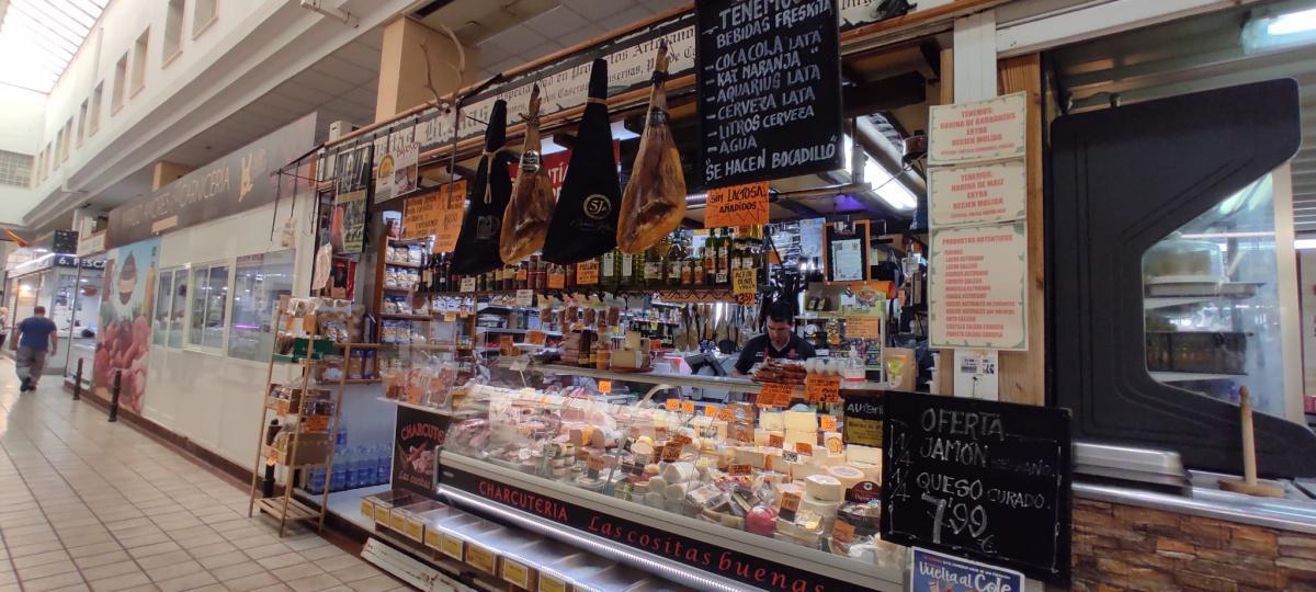 Charcutería "Las Cositas Buenas" - Puesto Nº43