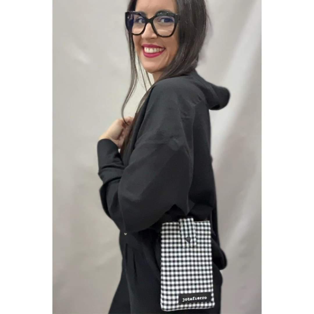 Jota Fierro esta a la Moda 