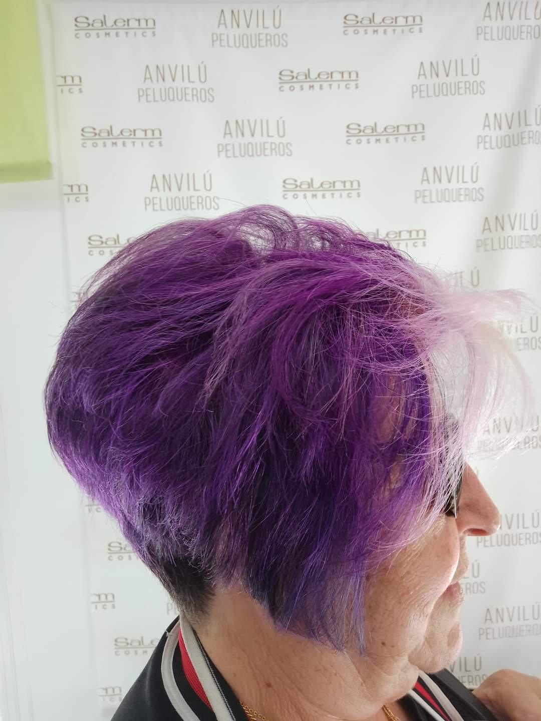 Dale un Cambio a tu Cabello en Anvilú Peluqueros