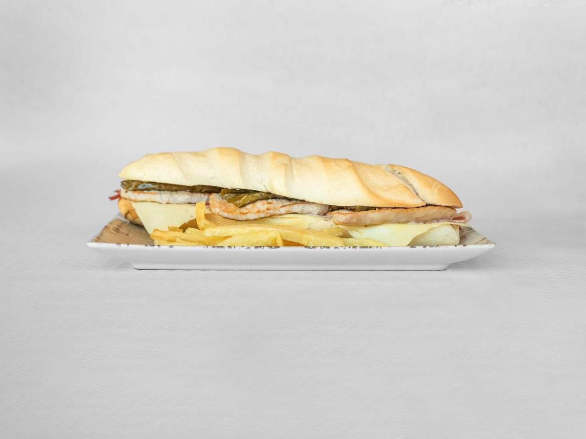 Degusta sus Desayunos, sus Platos, y sus Meriendas Degusta sus Desayunos, sus Platos, y sus Meriendas