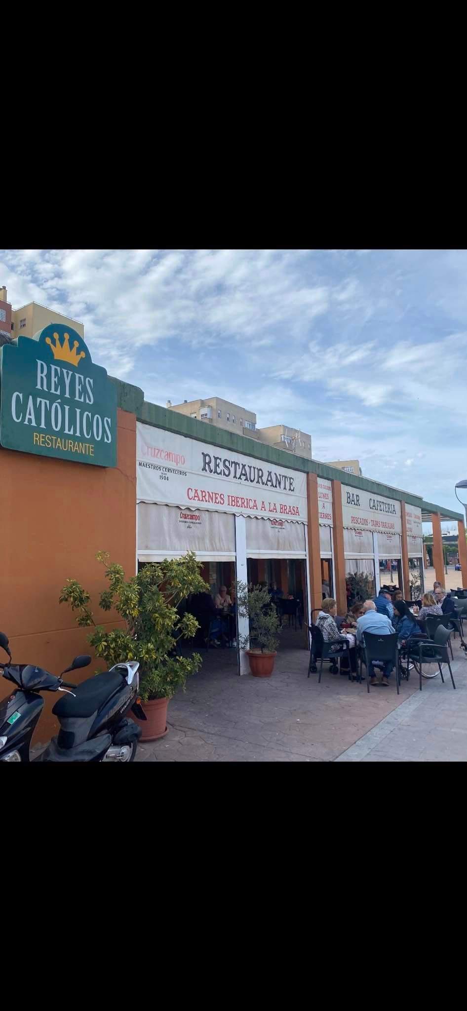 Degusta sus Desayunos, sus Platos, y sus Meriendas Degusta sus Desayunos, sus Platos, y sus Meriendas