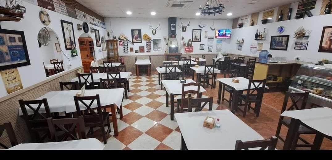 Disfruta de los Desayunos y Almuerzos de La Cantina Disfruta de los Desayunos y Almuerzos de La Cantina