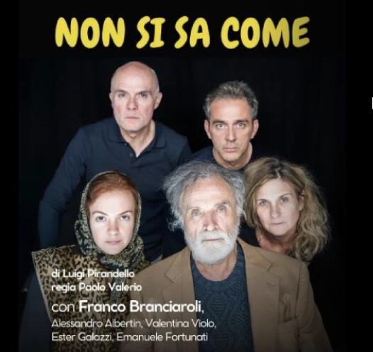 Non si sa come (h. 20:30)