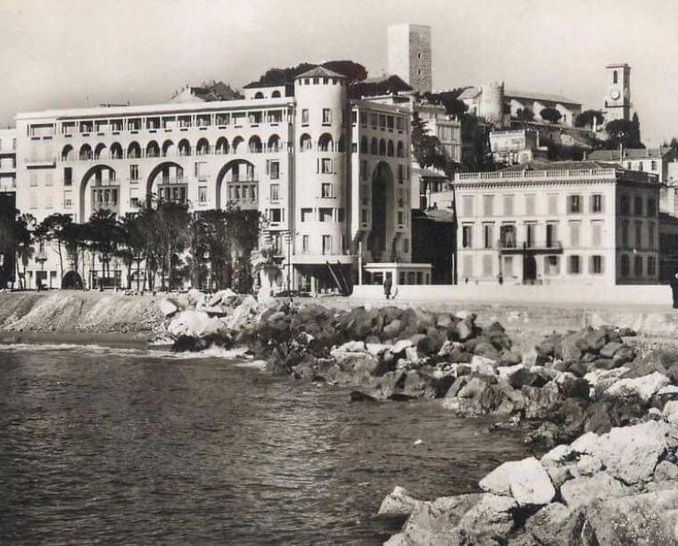 Qui sommes nous ? Qui sommes nous ?