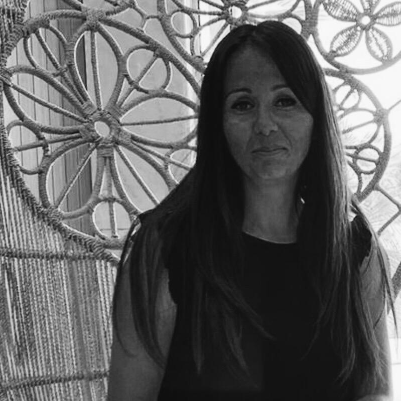 Ornella Mihali - Gouvernante Générale