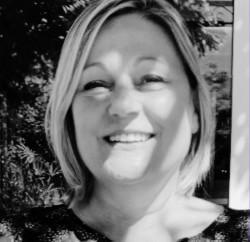 Nathalie Pinelli - Responsable Administrative et Comptable