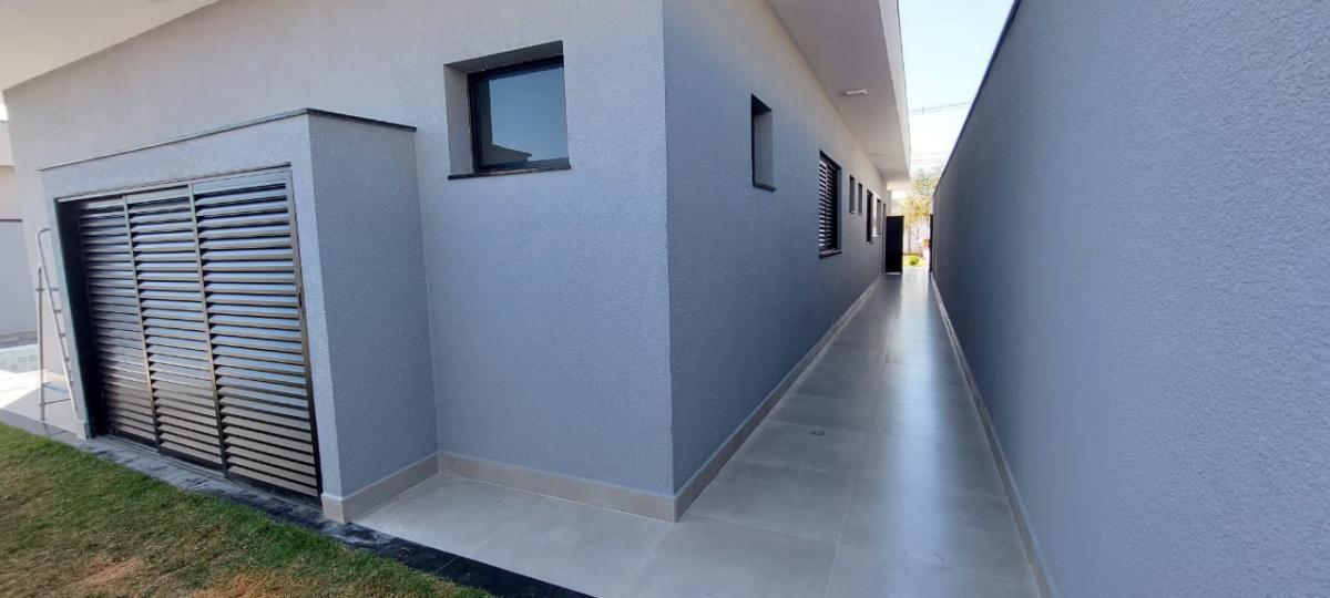 Casa 3 Dormitorios com suite - Condomínio Residencial Terras do Cancioneiro - Investe Imovel