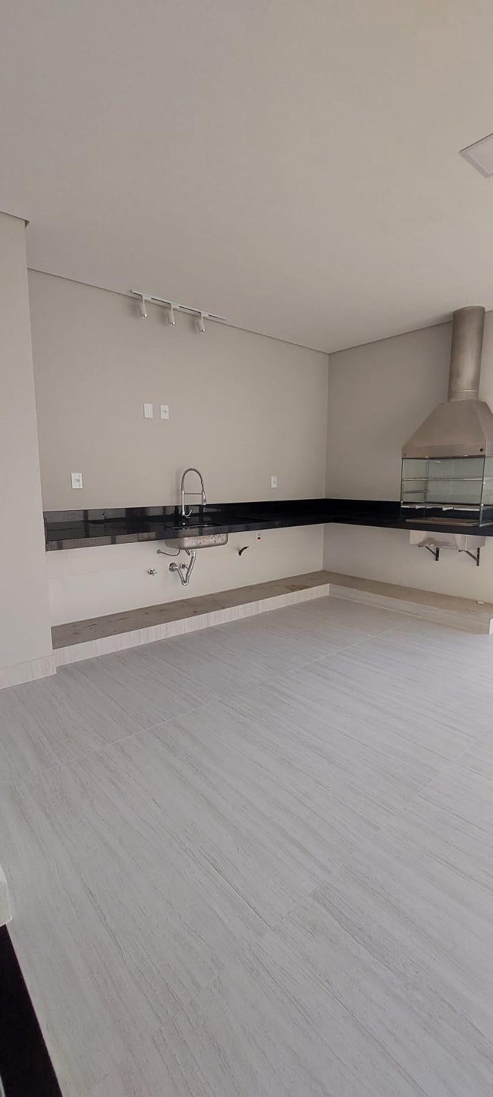 Casa 3 Dormitorios com suite - Condomínio Residencial Terras do Cancioneiro - Investe Imovel