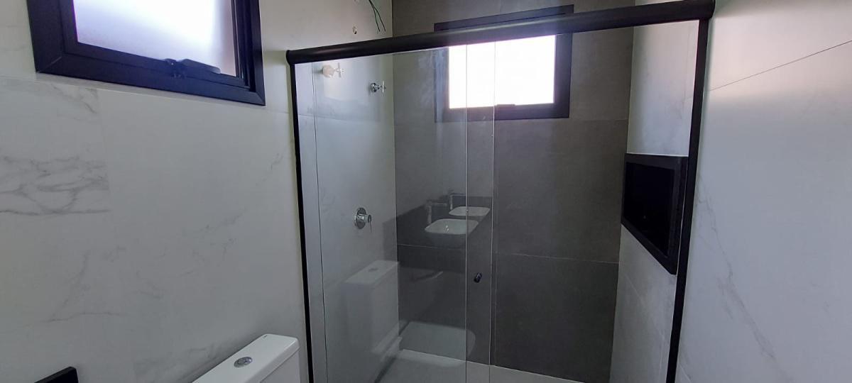 Casa 3 Dormitorios com suite - Condomínio Residencial Terras do Cancioneiro - Investe Imovel