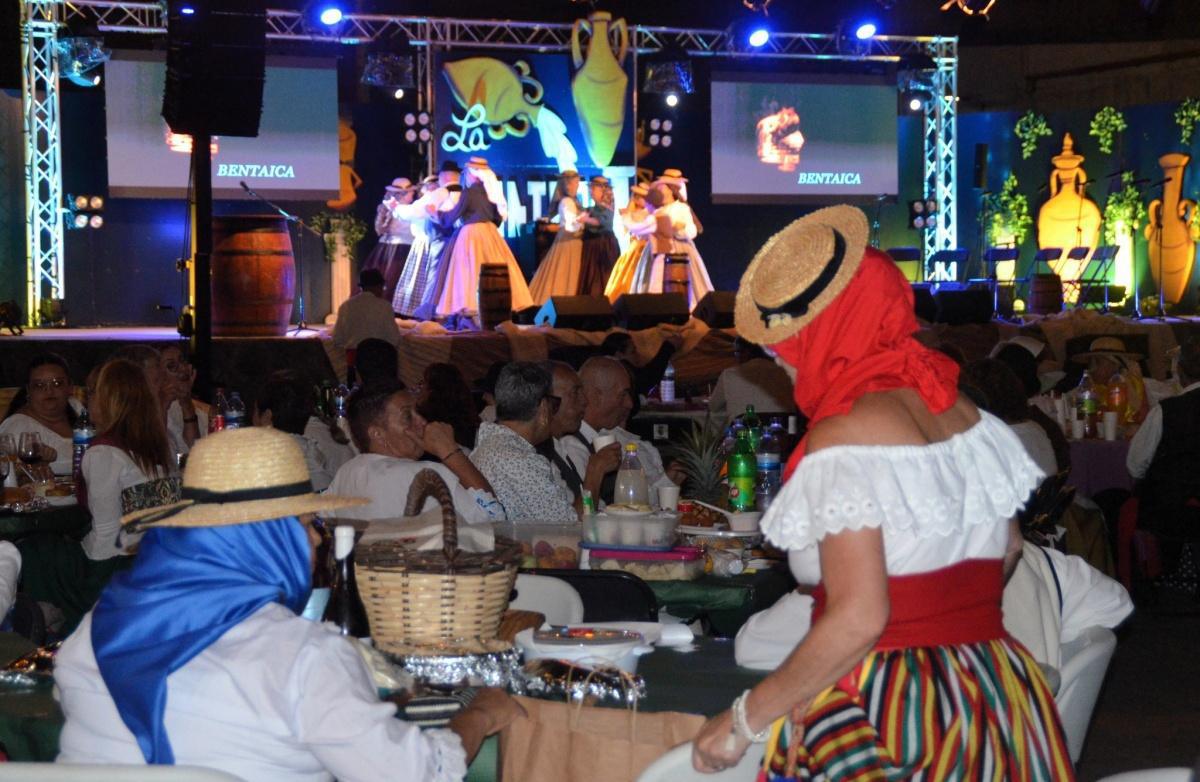 BAILE DE MAGOS DE FRONTERA