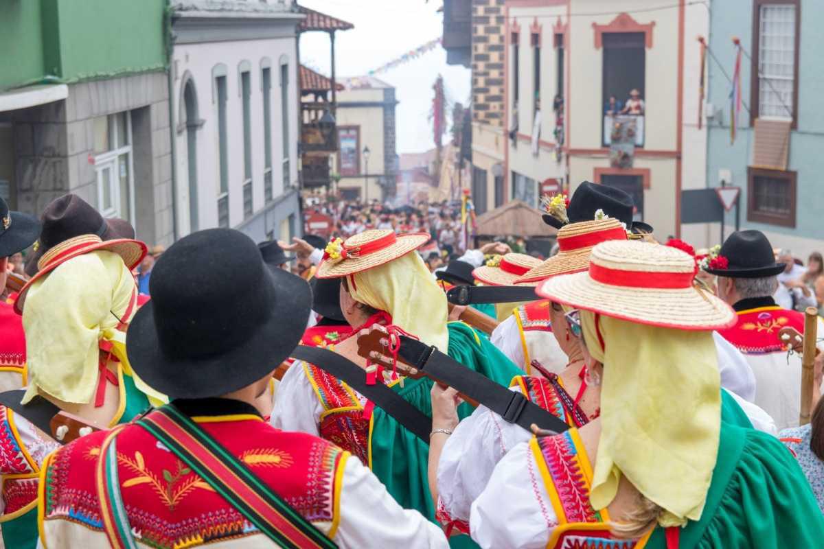 El traje típico de La Orotava: historia de un icono 
