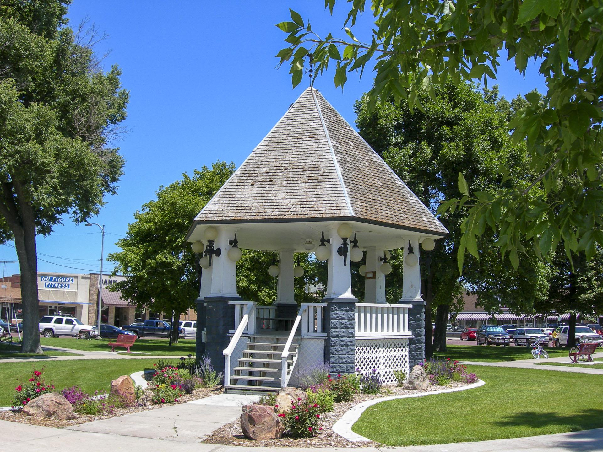 Broken Bow Square