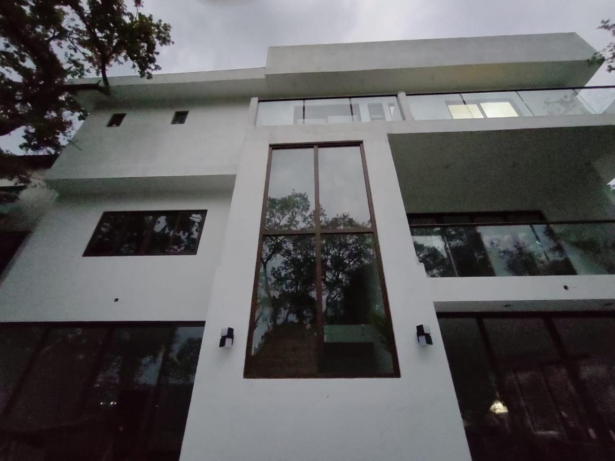 Notthingham Notthingham