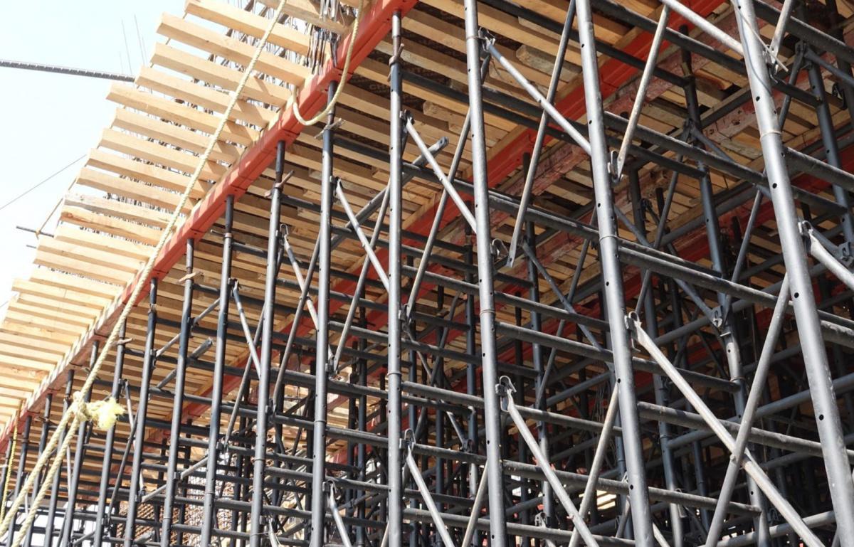 Andamiaje y apuntalamiento Andamiaje y apuntalamiento