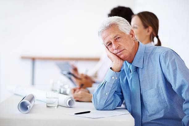 « Personne ne me le dira ouvertement mais je sais qu'à mon âge, je n'ai aucune perspective d'évolution » : que faire si vous êtes démotivé au travail ?