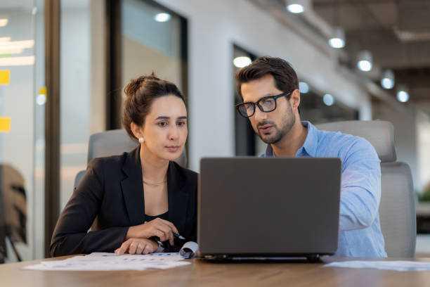 Harcèlement au travail : comment déclencher et mener une enquête interne ?