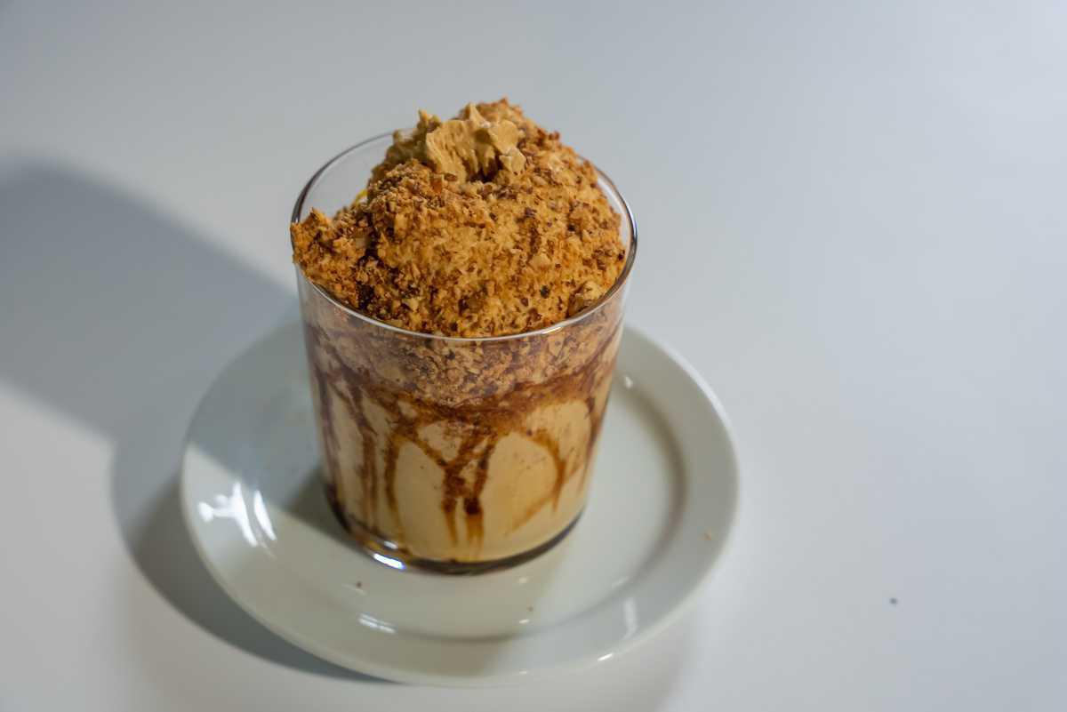 Espuma De Gofio Con Miel Y Almendras Tostadas Espuma De Gofio Con Miel Y Almendras Tostadas