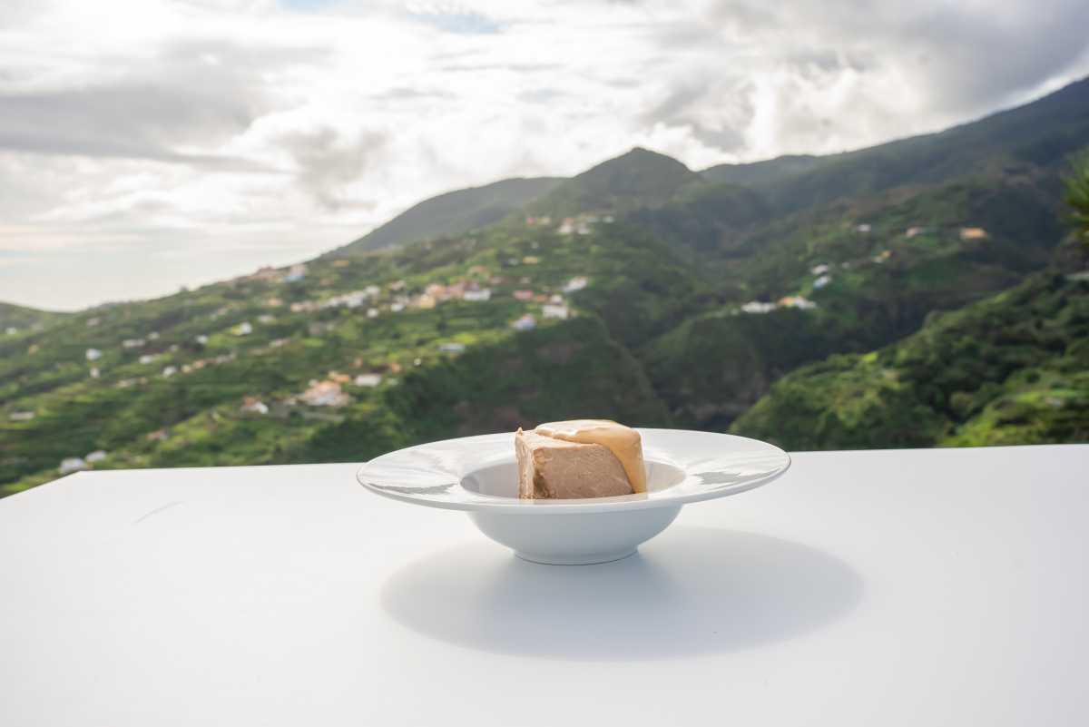 Cochino Negro Con Salsa De Ñame Cochino Negro Con Salsa De Ñame