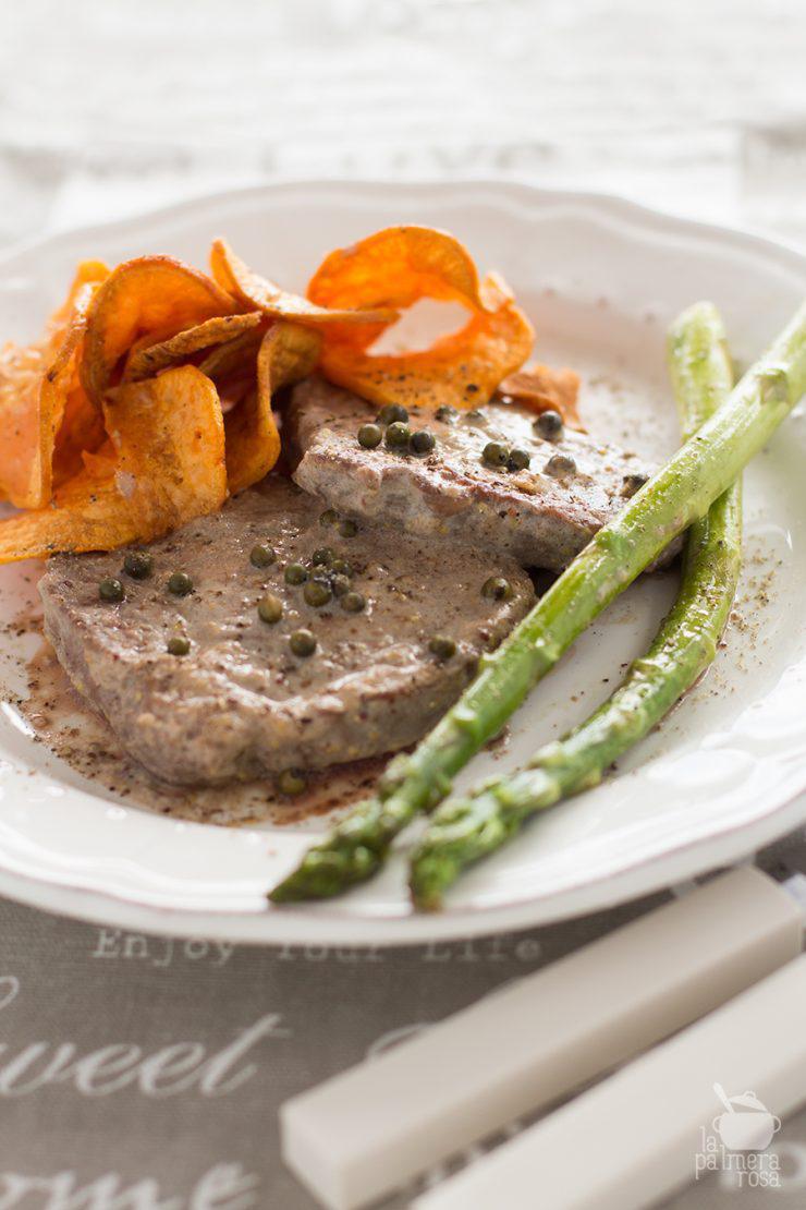 Solomillo A La Pimienta Con Chips De Batata Palmera 