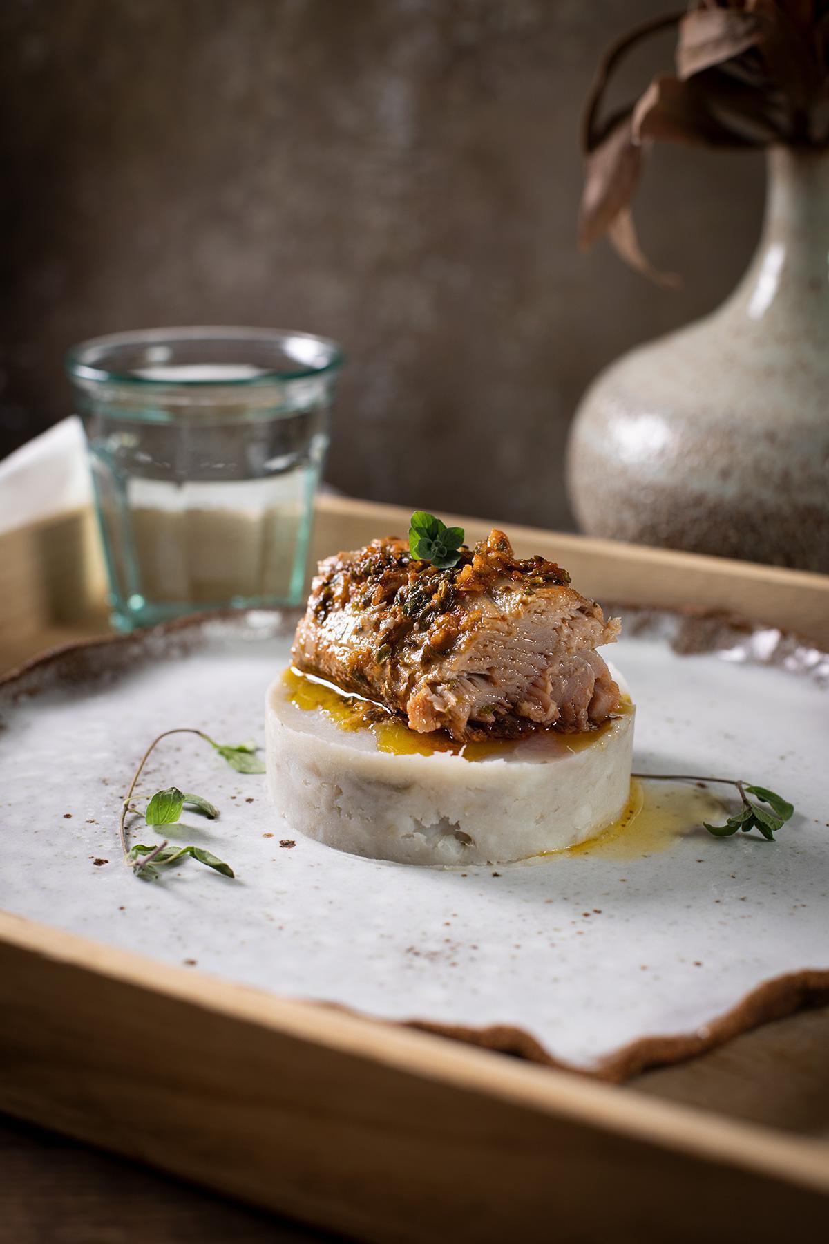 Lomo De Bonito Adobado Al Horno Con Batata