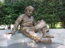 Estatua de Albert Einstein. Foto: dbking. Everystockphoto.
