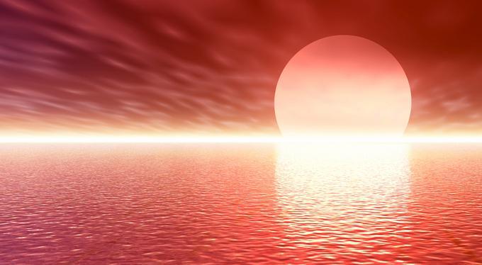 Red night sea. Chita. Photoxpress.