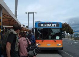 El actual sistema de autobuses que desarrolla el trayecto. Imagen: railway-technology.com